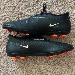 Nike Mens Soccer Cleats Size 12